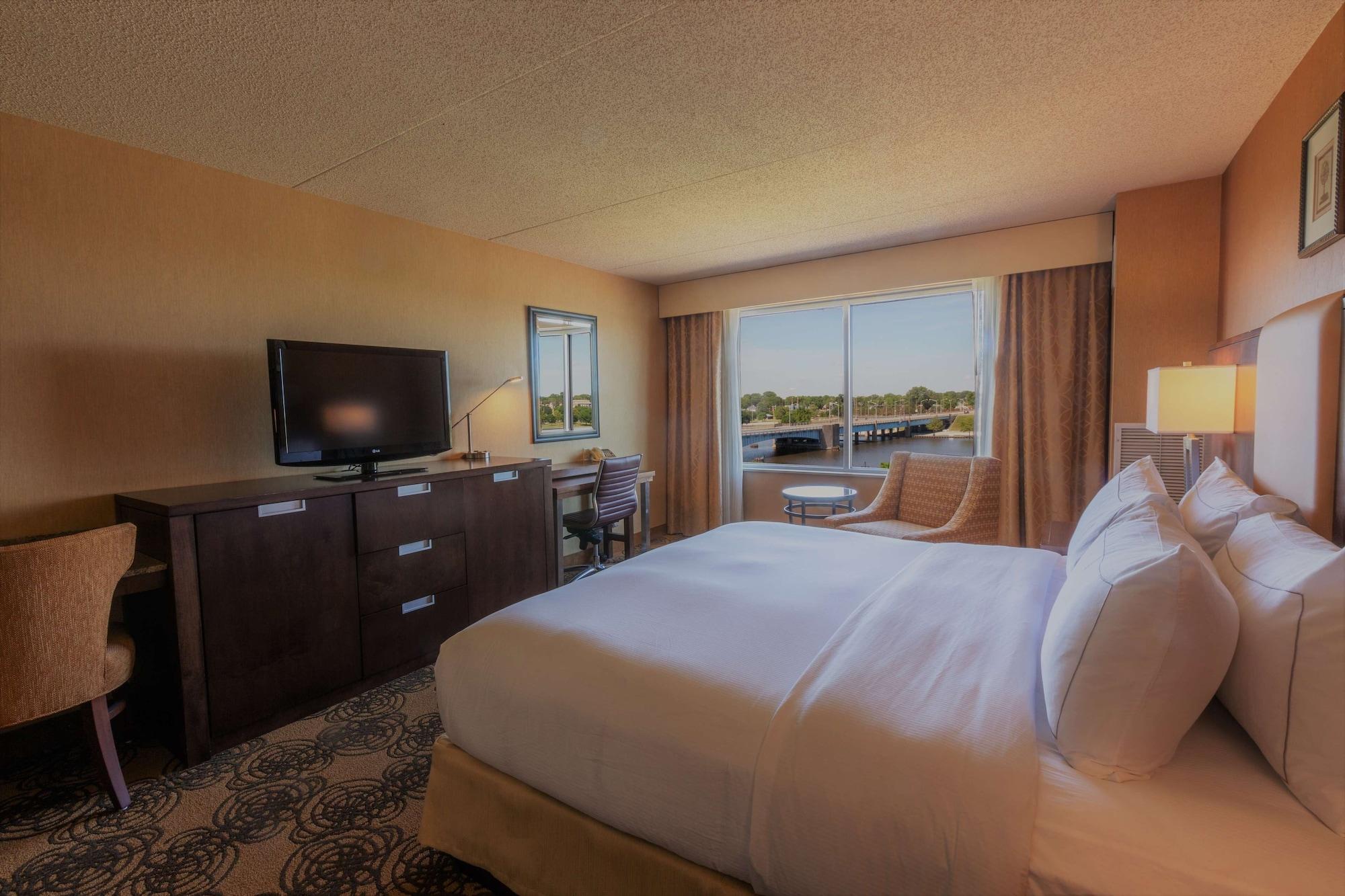 Doubletree By Hilton Bay City - Riverfront Exteriér fotografie
