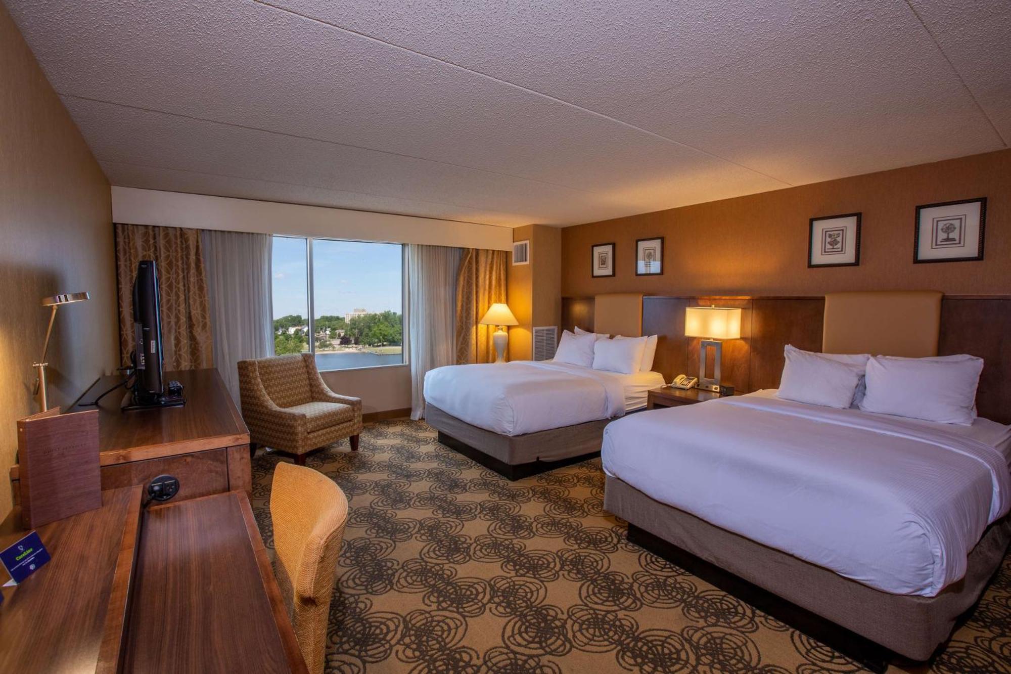 Doubletree By Hilton Bay City - Riverfront Exteriér fotografie