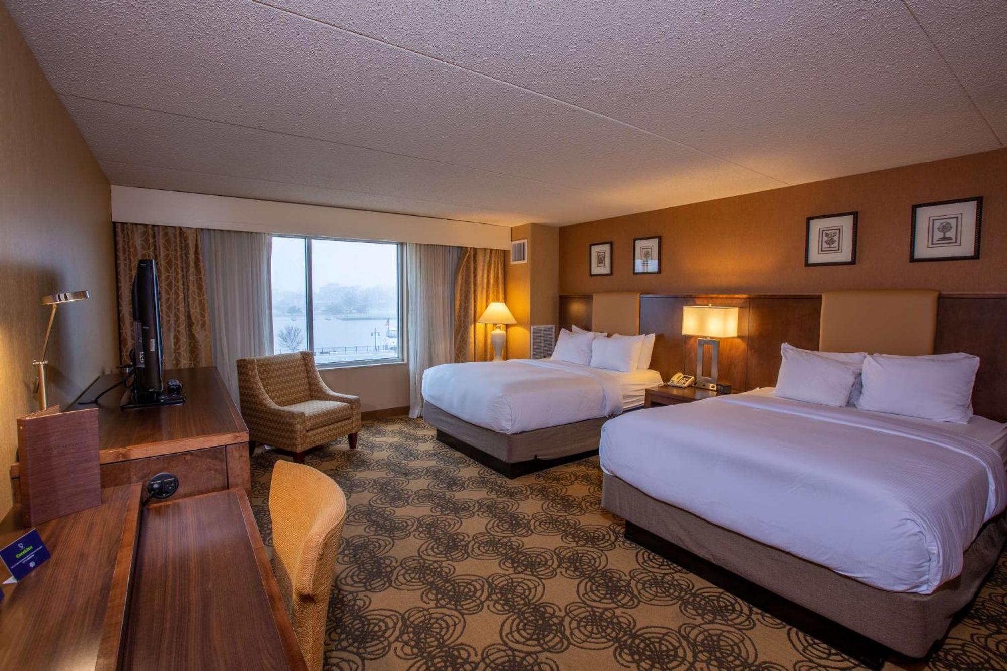 Doubletree By Hilton Bay City - Riverfront Exteriér fotografie